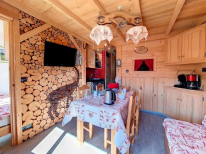 Confortable 2 pièces · Proche des pistes · Balcon - FR-1-344-865